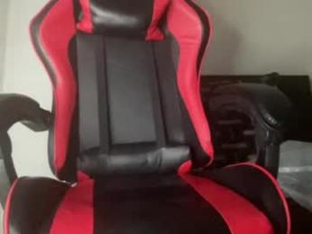 yeahitsrell2 webcam model stream image