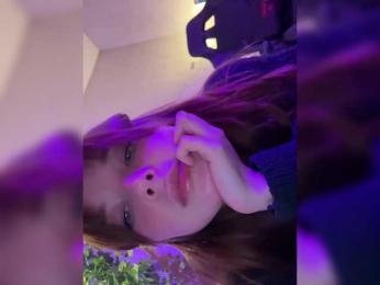 _Q_ webcam model stream image