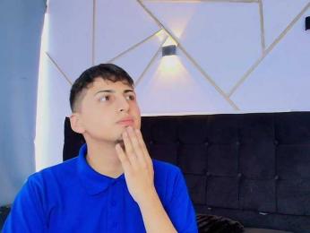 SweettSinn webcam model stream image