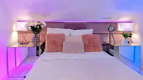 MiaMuse webcam model stream image