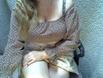 Neznakomka44 webcam model stream image