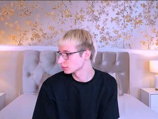 Adrian Luks webcam model stream image