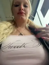 Mila_NoRules webcam model stream image