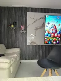 Abril10_ webcam model stream image