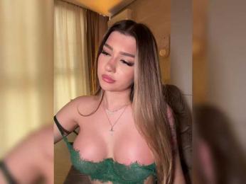 Pekkaboo webcam bongacams model stream image