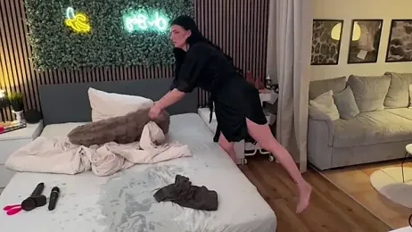 Watch webcam video: Sloppy Smoking Deepthroat Till He Cum with LizaRoxx on stripchat