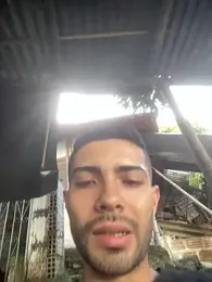 JE1999_28 webcam stripchat model stream image