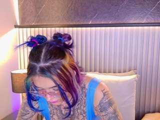 annieswan webcam model stream image