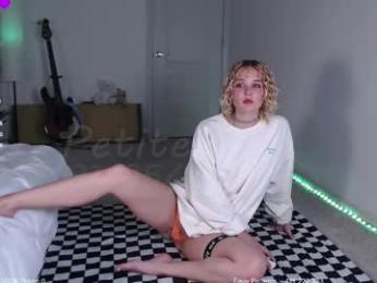 petitebrat chaturbate stream image, 31.05.2025 17:20