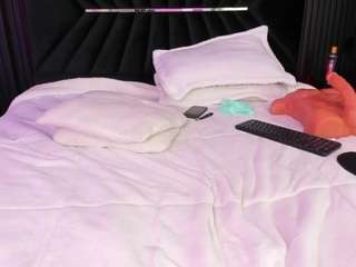 atinxnaugthy camsoda stream image