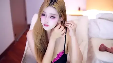 lkjfdsks stripchat stream image, 06.08.2025 16:00