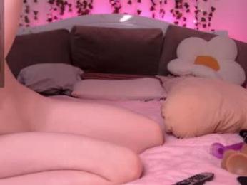 caramelangels chaturbate stream image