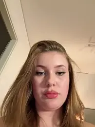 MaribelRiver stripchat stream image