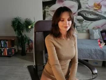 jennycutey chaturbate stream image, 19.10.2025 04:00