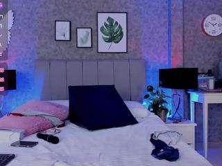 ashley-bruce camsoda stream image, 21.02.2025 12:00