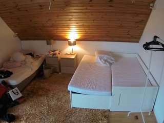 voyeurcam-julmodels-whitebed-2 camsoda stream image, 15.12.2025 00:50