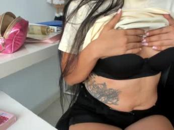emillybrowm chaturbate stream image, 23.12.2025 13:30
