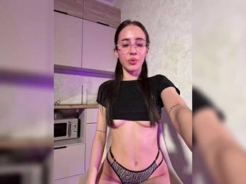 AlinaWey bongacams stream image, 27.02.2025 18:30