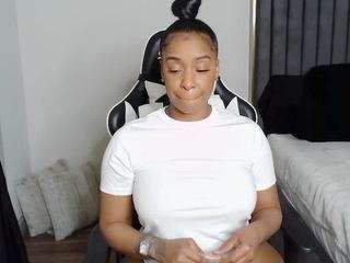 january-rose camsoda stream image