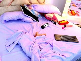 Scarlet Dash flirt4free stream image, 01.03.2026 04:00