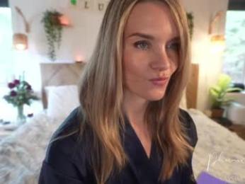 phoenix_taylor chaturbate stream image, 08.03.2026 19:10