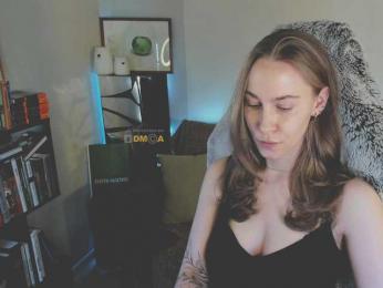 Adamova_Eva bongacams stream image, 07.03.2025 19:40