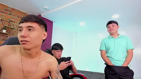 HotThreesoome stripchat stream image