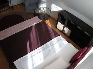 voyeurcam-julmodels-whitebed-2 camsoda stream image, 05.05.2026 14:10