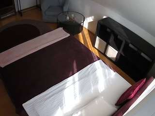 voyeurcam-julmodels-whitebed-2 camsoda stream image, 05.05.2026 14:10