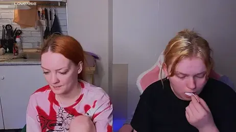 Radiants_two stripchat stream image, 22.05.2026 14:50