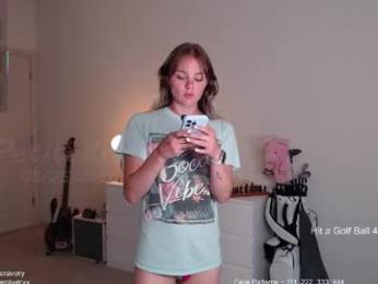 petitebrat chaturbate stream image, 25.05.2026 23:40