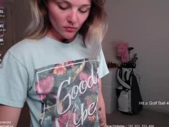 petitebrat chaturbate stream image, 25.05.2026 23:40