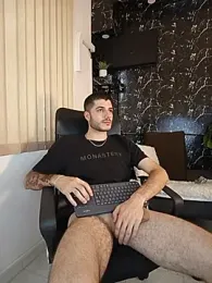 Rafael_Mendezz stripchat stream image, 19.06.2026 19:40
