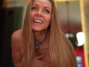 eva_fashionista chaturbate stream image