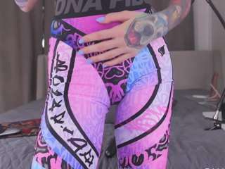 yourfeetmodel camsoda stream image, 21.04.2025 03:40