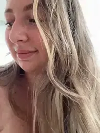 curvyflawless stripchat stream image, 01.05.2025 09:20