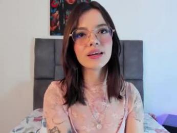abby_jones2 chaturbate stream image, 17.05.2025 03:00